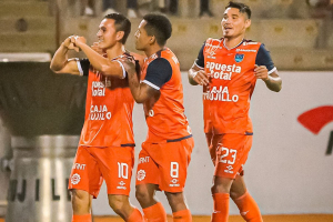 Equipo de Acuña imparable: El César Vallejo vence 2-1 a Cristal y le da la punta del Apertura a Universitario