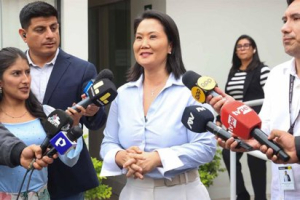 Sorpresa en San Borja: Simpatizantes de Tacna y el sur del país llegan con regalos para Keiko Fujimori previo a jornada clave