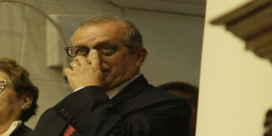 Nicanor Boluarte en la cuerda floja: recibos demostrarían pagos al hermanísimo de la presidenta
