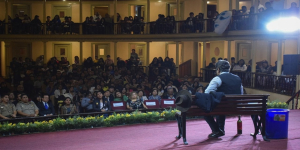 Reynaldo Arenas cautiva al público tacneño en el Teatro Municipal