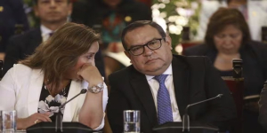 Alberto Otárola acudió a Palacio de Gobierno previo a reunión de Dina Boluarte con alcaldes