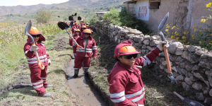 Más de 550 familias se benefician con el mantenimiento de canales y reservorios en Tarata y Candarave