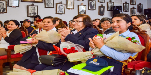 Municipalidad de Tacna rinde homenaje a sus madres en una emotiva ceremonia