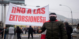 Mano dura contra la extorsión: Gobierno reglamenta ley para blindar el transporte público