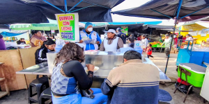 Fiscalización sanitaria: Notifican a 20 comerciantes en la avenida 200 Millas por faltas de higiene y orden