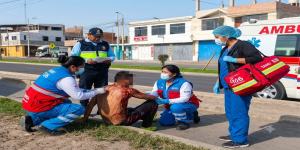 Violencia en Leguía: Gresca entre libadores deja un herido con arma blanca en la avenida Litoral
